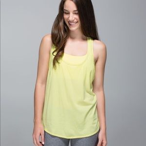 Lululemon 105 F Singlet Tank Top - size 4
